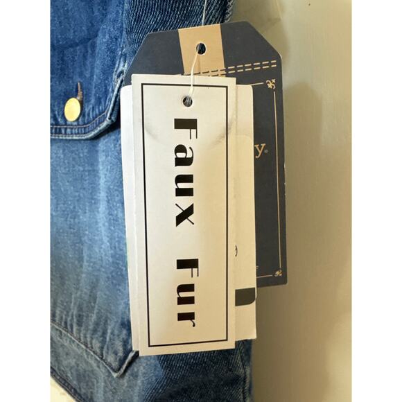 NWT Democracy Large Ombre Denim Faux Fur Lining Button Up Vest W Front Pockets - Picture 5 of 8